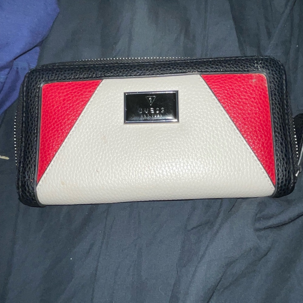 2/$50 guess wallet used once like new condition